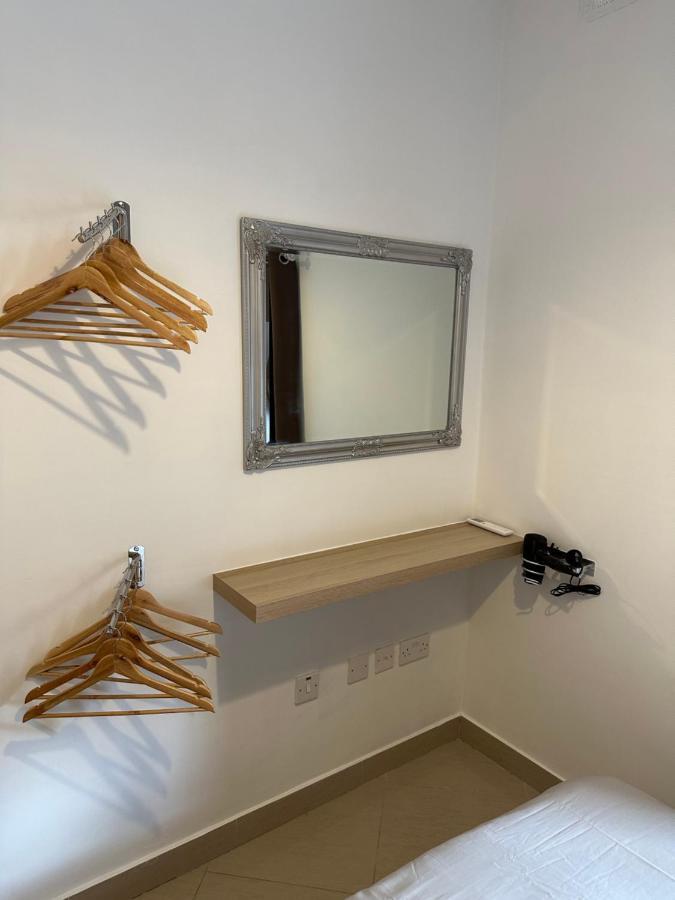 Ewa Apt - 3-Bedrooms Apt Near Sliema - St Julians Seafront Gzira ภายนอก รูปภาพ