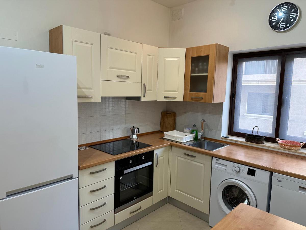 Ewa Apt - 3-Bedrooms Apt Near Sliema - St Julians Seafront Gzira ภายนอก รูปภาพ